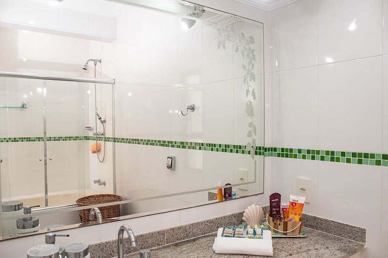 Apê Praia das Astúrias Vista Mar