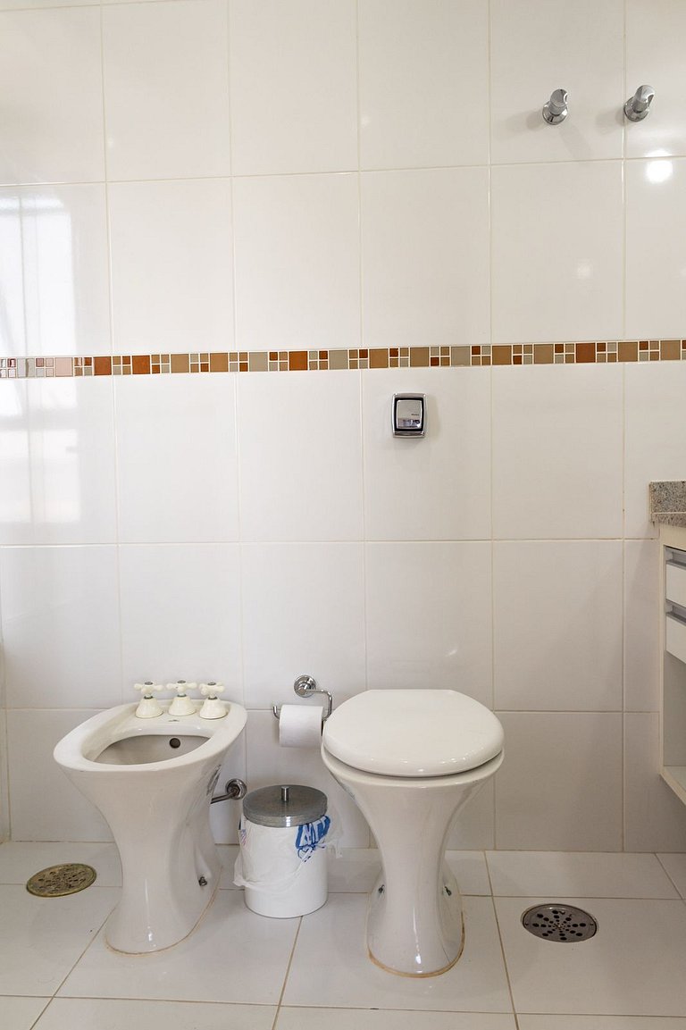 Apê Praia das Astúrias Vista Mar