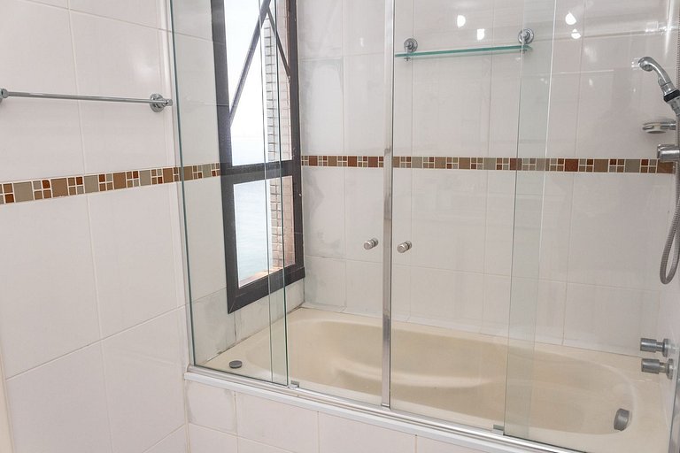 Apê Praia das Astúrias Vista Mar