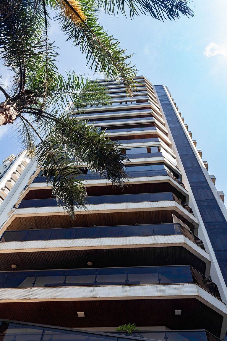 Apê Praia das Astúrias Vista Mar