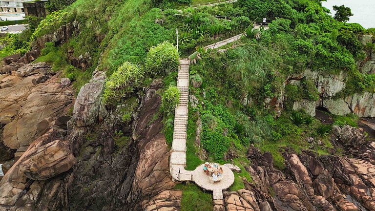 Apê Praia das Astúrias Vista Mar