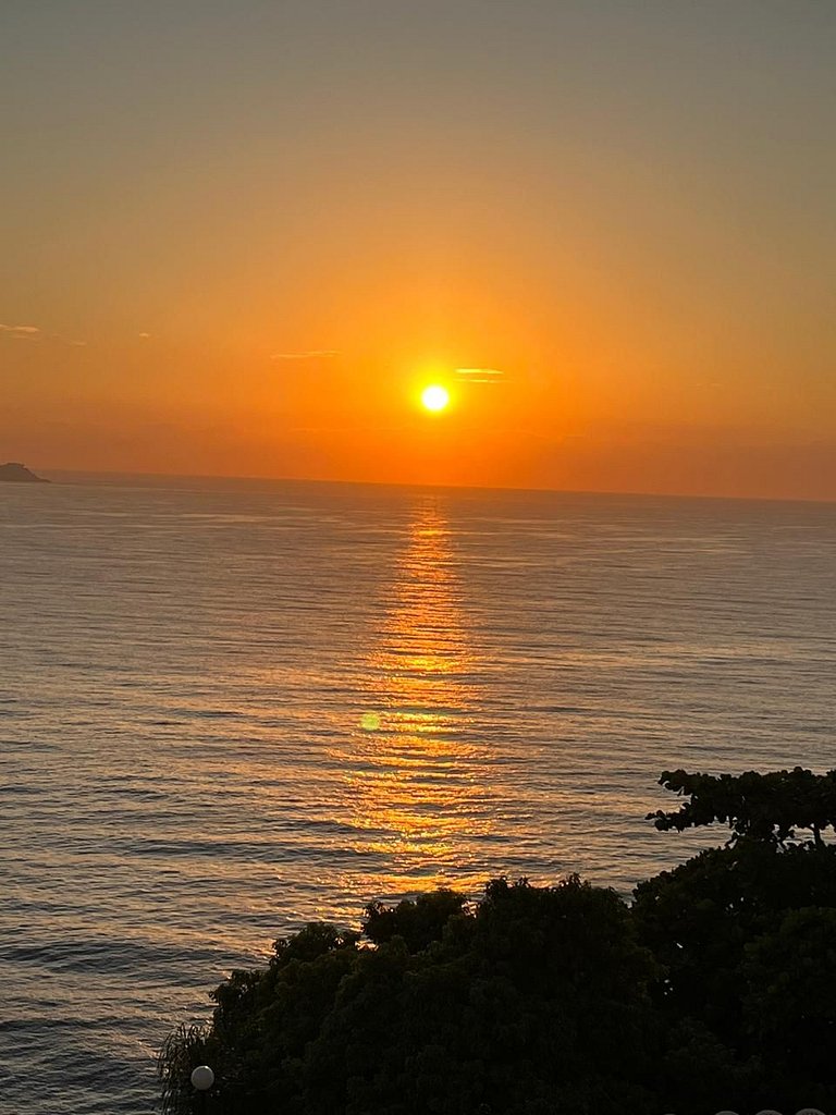 Apê Praia das Astúrias Vista Mar