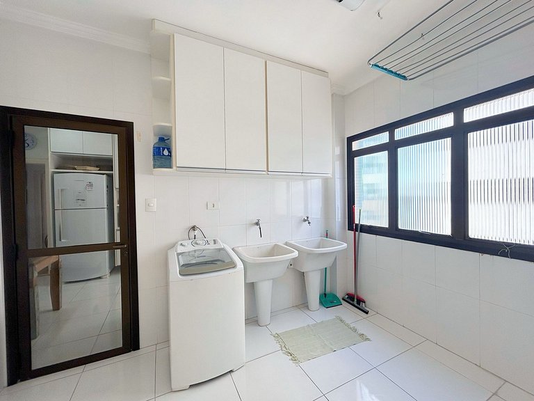 Apê Praia das Astúrias Vista Mar