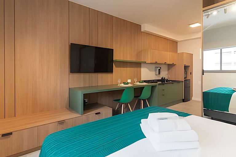 Próx Metrô Paraíso e Paulista | Piscina Aquecida