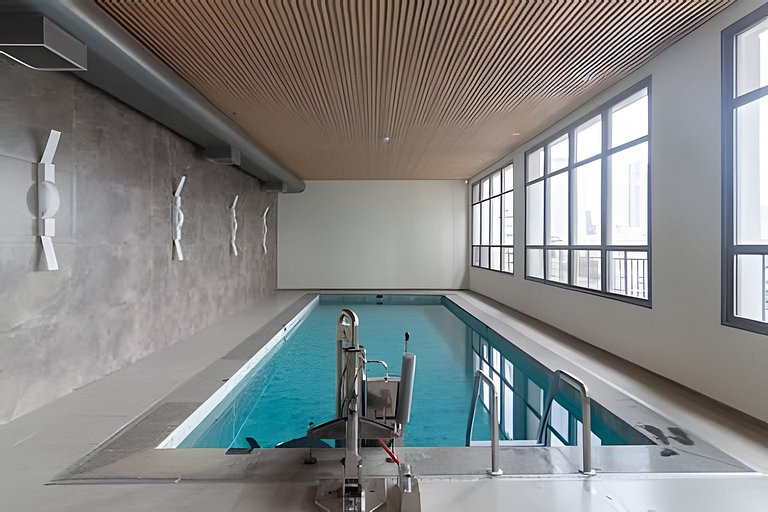 Próx Metrô Paraíso e Paulista | Piscina Aquecida