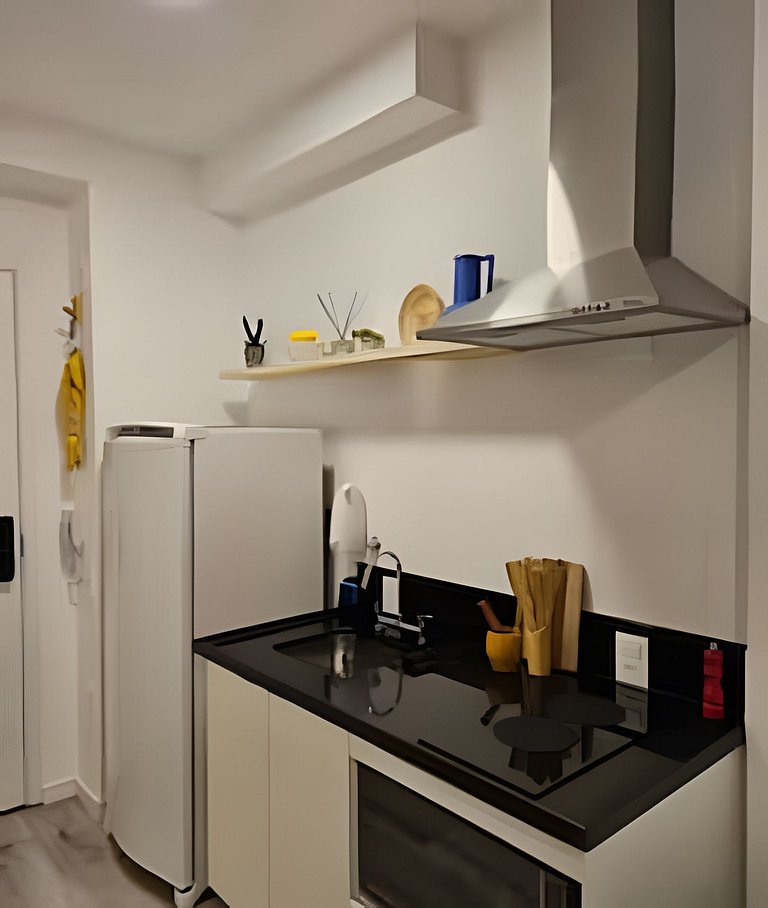 Studio Completo a 450m do metrô | Próx. Paulista